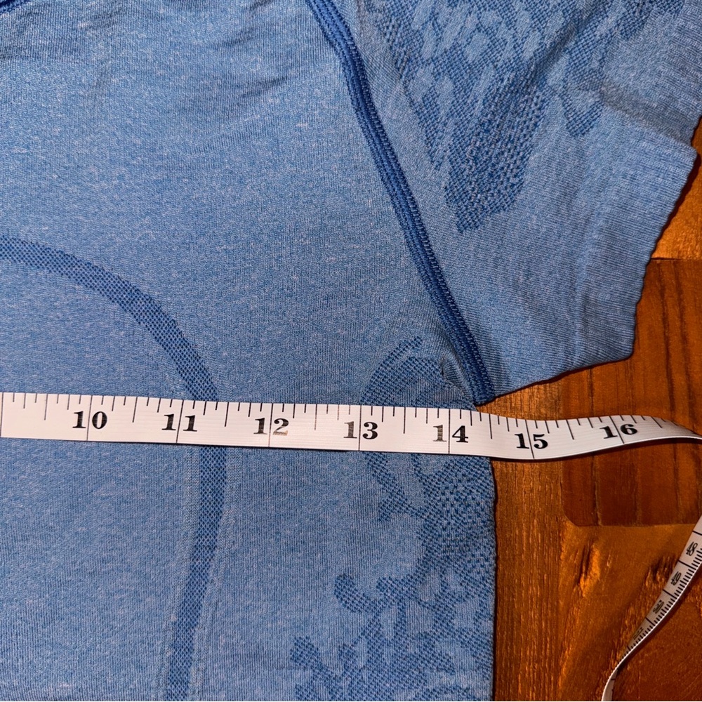 lululemon athletica Blue Short Sleeve Tee - Picture 5 of 12